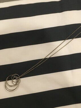 Express Long Pendant Nacklace